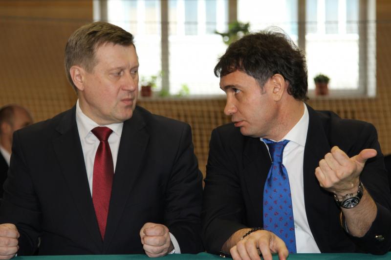 Депутатам посоветовали принять отчет мэра Новосибирска
