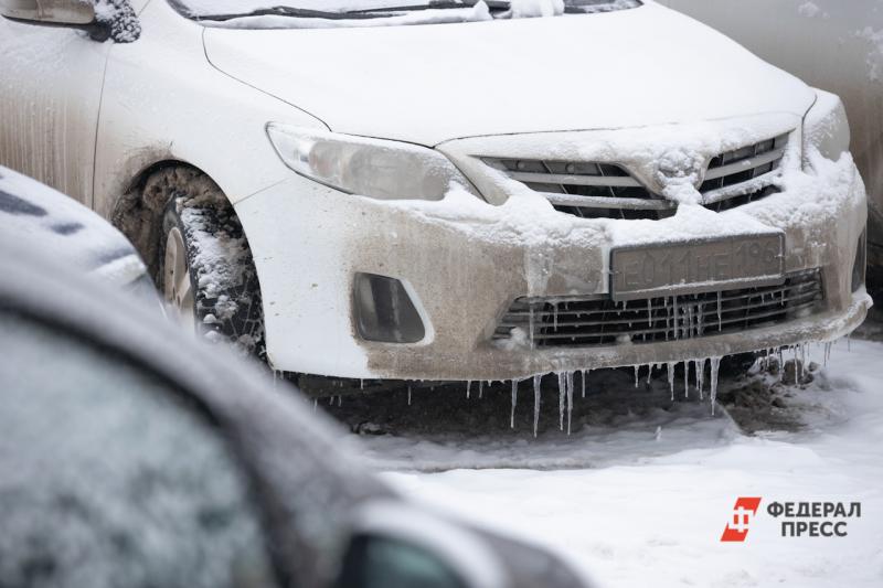 Россиянам рассказали, как завести замерзшую машину после холодной ночи