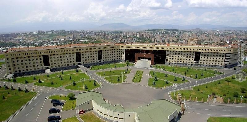 Минобороны Армении потребовало не втягивать армию в политику