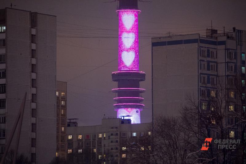 Половина россиян планируют праздновать 14 февраля