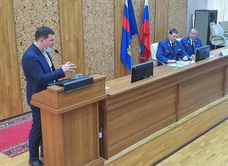 Заместитель Генпрокурора Дмитрий Демишин прибыл, для того чтобы представить нового главу надзорного ведомства региона