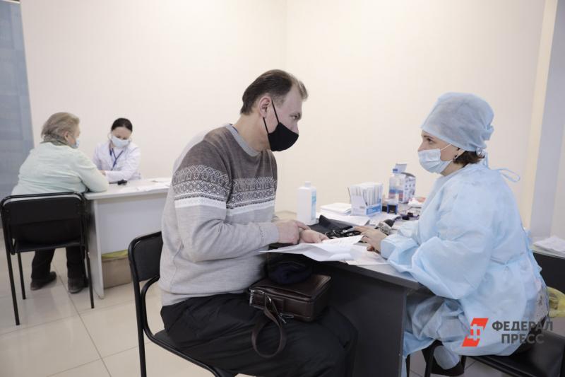 В уральской столице продолжается массовая вакцинация от коронавируса