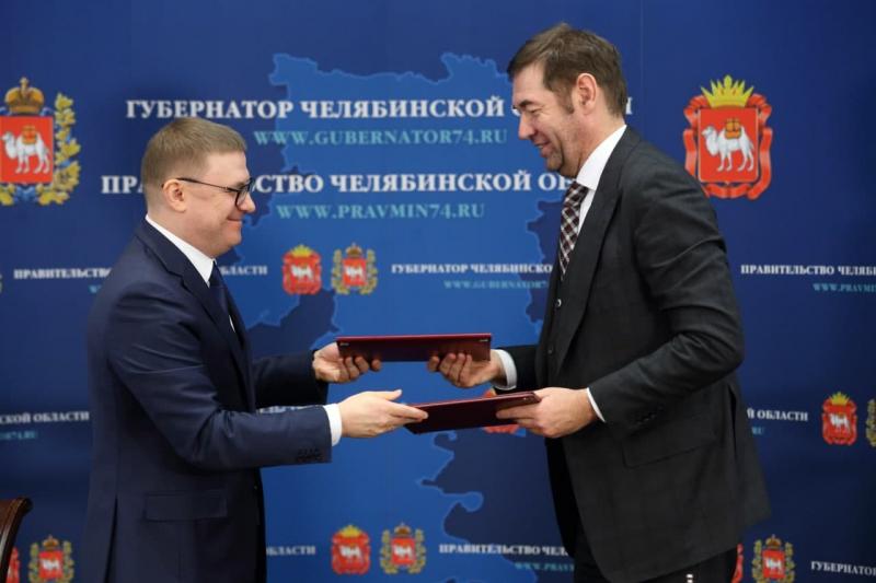 Алексей Текслер и президент АО «ЭР-Телеком Холдинг» Андрей Кузяев подписали соглашение о сотрудничестве