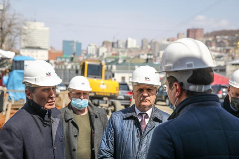 Олег Кожемяко признал, что мэр Владивостока не справляется с работой
