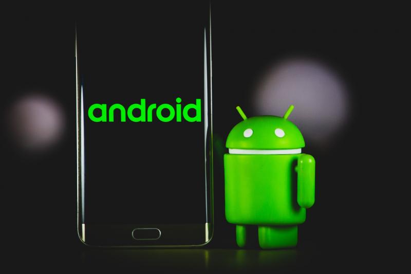 Названы самые мощные Android-смартфоны в среднем сегменте