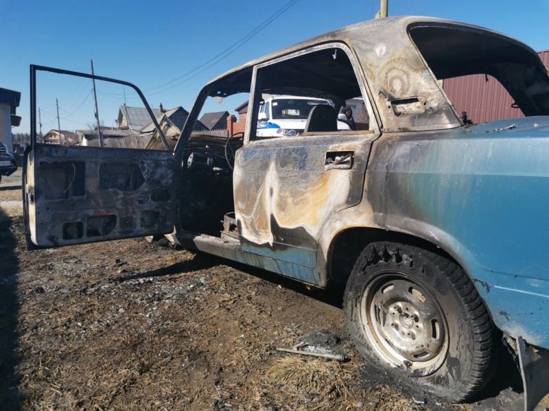 ВАЗ-2107 после инцидента выгорел целиком