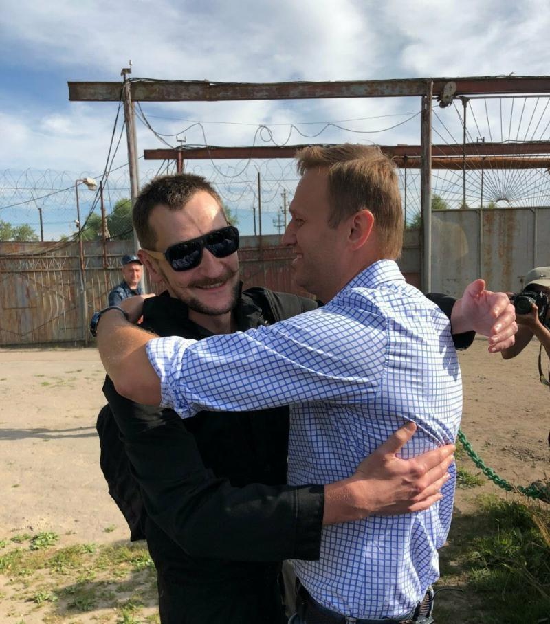Олег Навальный освобожден из-под домашнего ареста