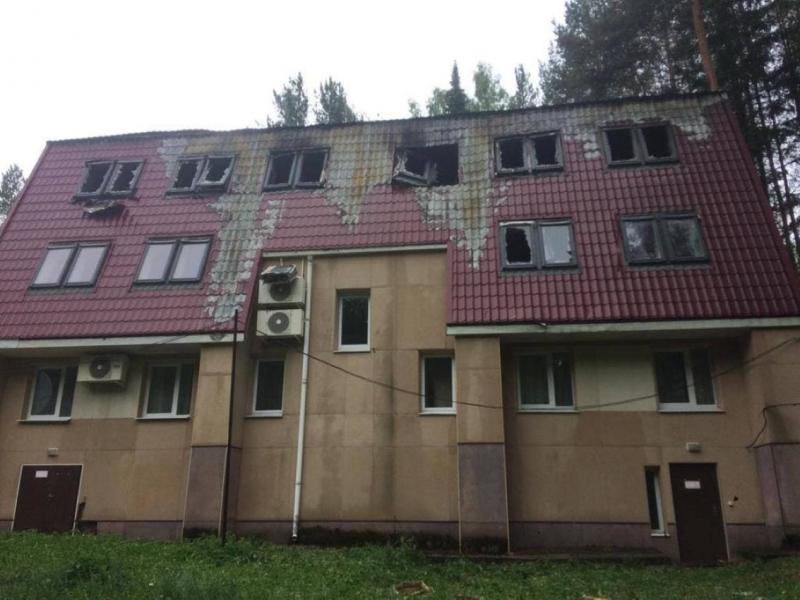 На базе СвЖД «Таватуй» выгорели 250 квадратных метров в гостинице