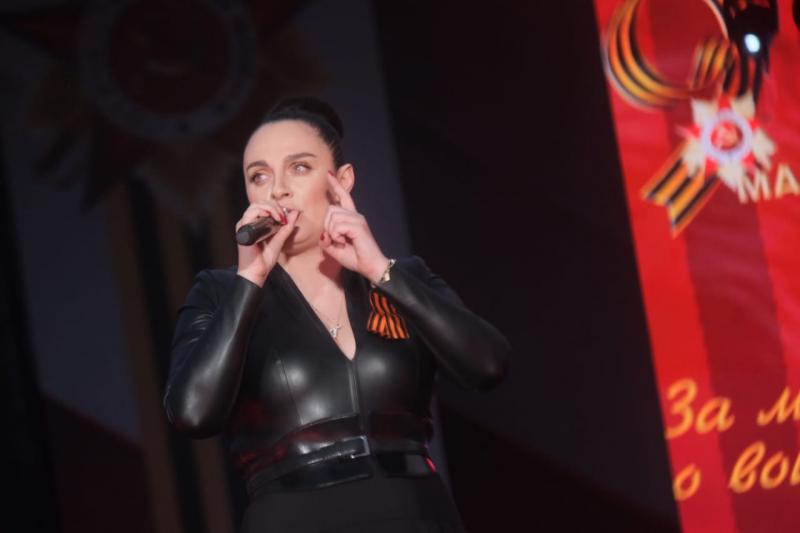 Елена Ваенга выступила в Екатеринбурге