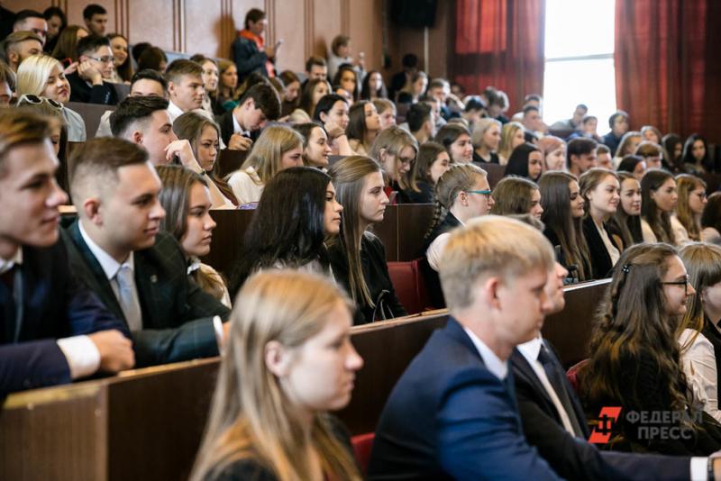 Минобрнауки выделит 100 млн рублей студенческим научным обществам