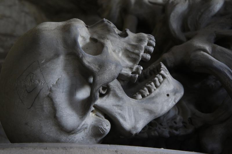Ученые обнаружили человеческое захоронение времен каменного века в Африке