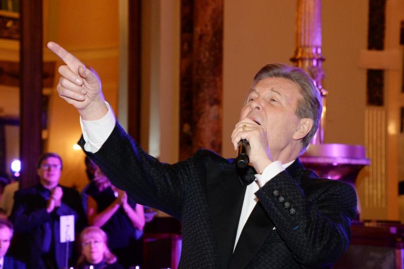 Лев Лещенко