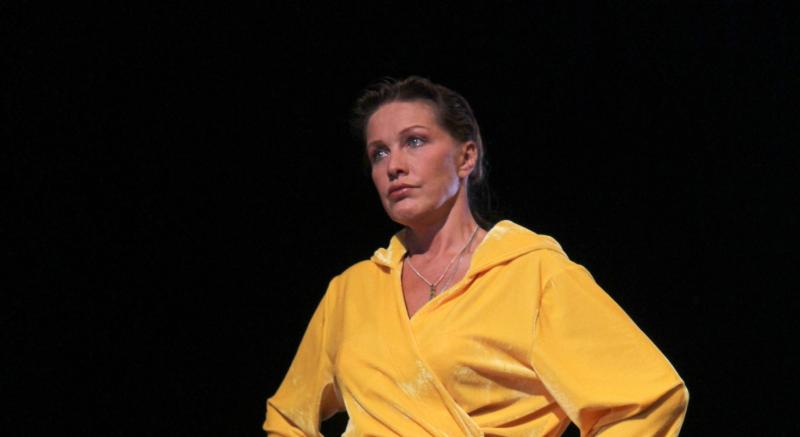 Елена Проклова