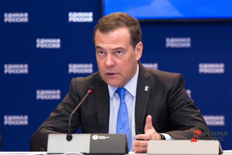 Медведев не вошел в предвыборную пятерку лидеров ЕР