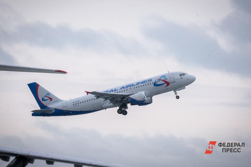 Почти половина рейсов «Уральских авиалиний» опаздывает