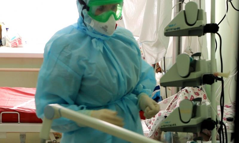 Тюменские врачи активно борются с коронавирусом