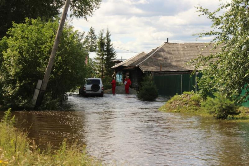 Жители Верхней Салды, чьи дома пострадали от наводнения, получат по 100 тысяч рублей