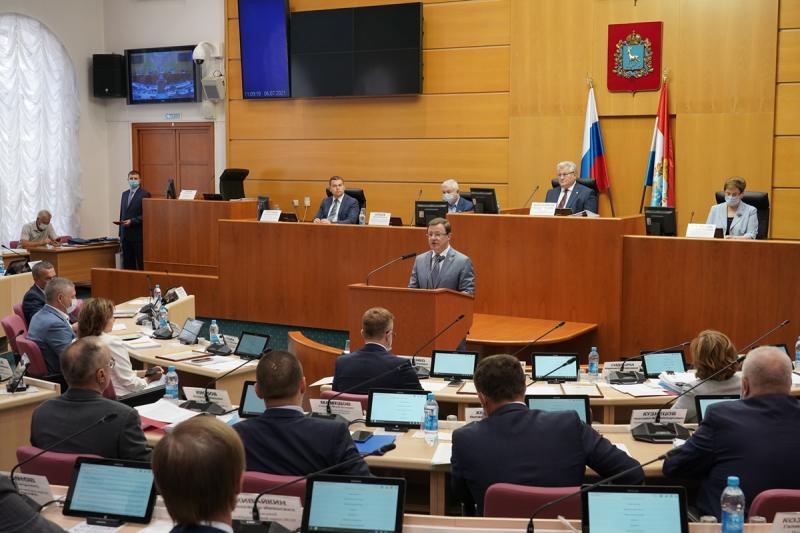 Дмитрий Азаров принял участие в итоговом заседании Самарской губернской думы