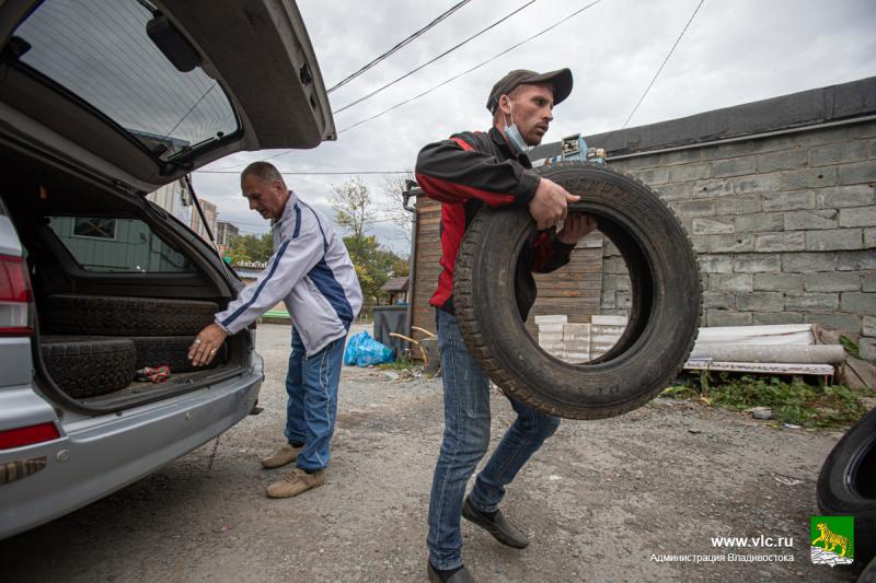 1000 шин. Сдача шин. Автопокрышки сдать. Воры отработали колёса. 1000 Tyre.