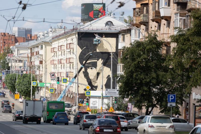 Граффити на Московской посвящено Николаю Кузнецову