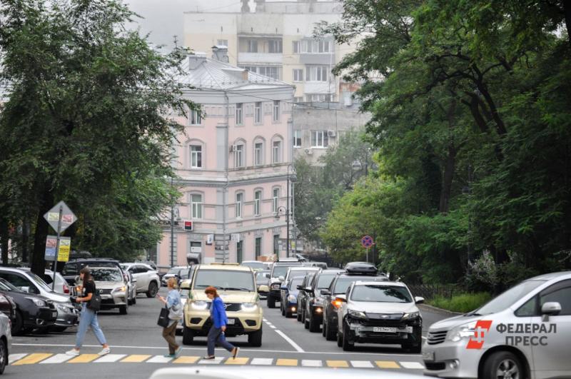 Власти планируют увеличить среднюю скорость трафика во Владивостоке