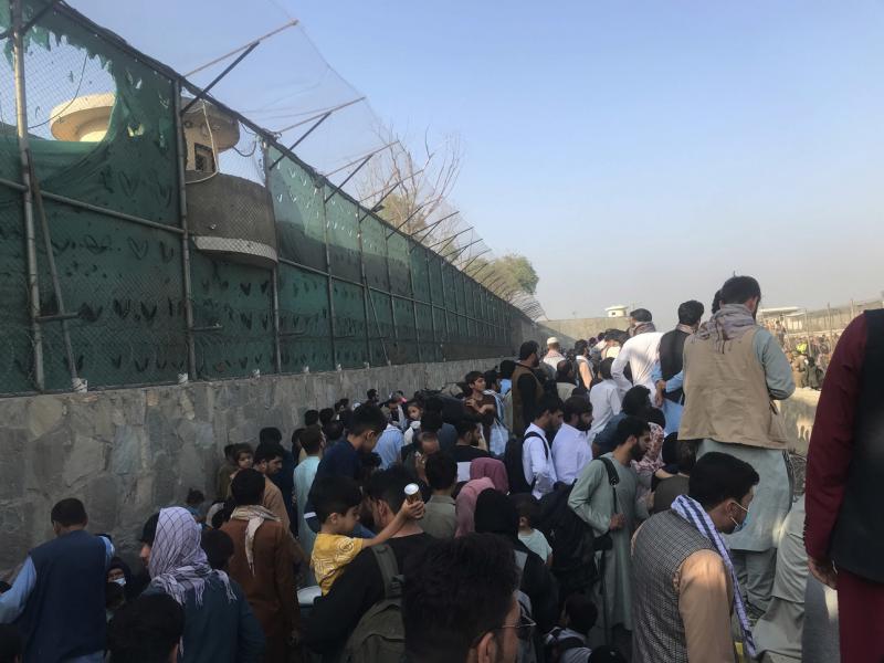 Пожар вспыхнул в аэропорту Кабула