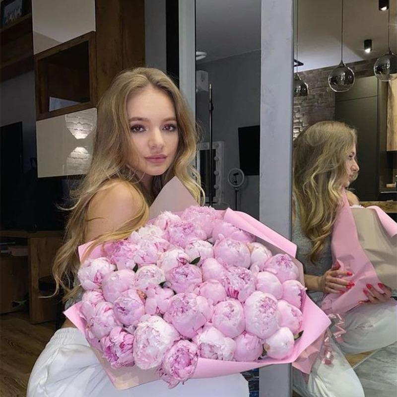 Пескова сообщила, что не готовится к свадьбе