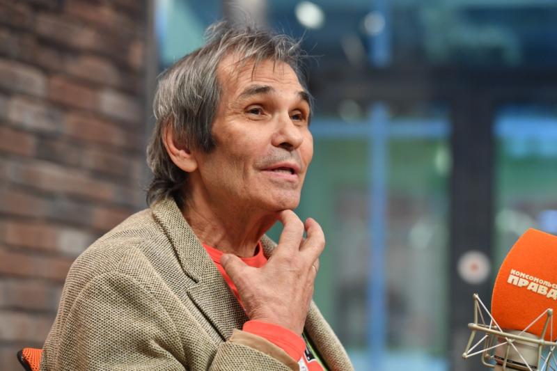 Бари Алибасов