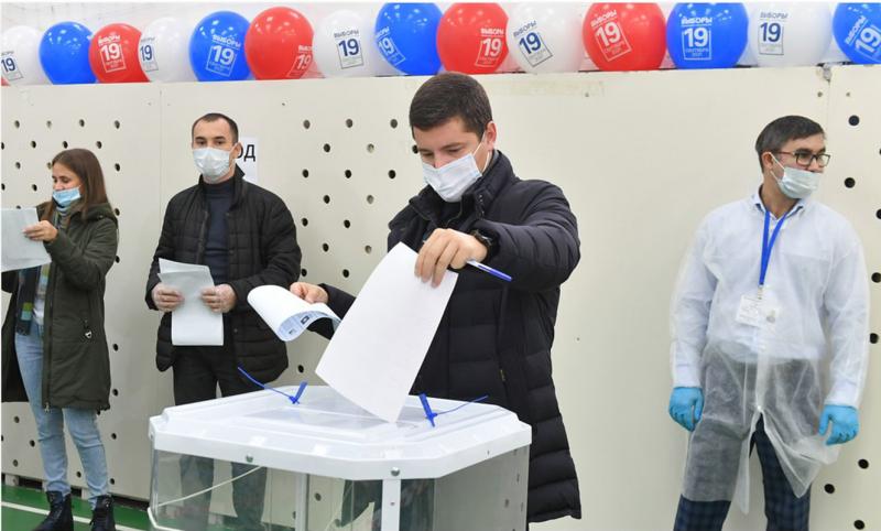 Дмитрий Артюхов проголосовал утром 17 сентября