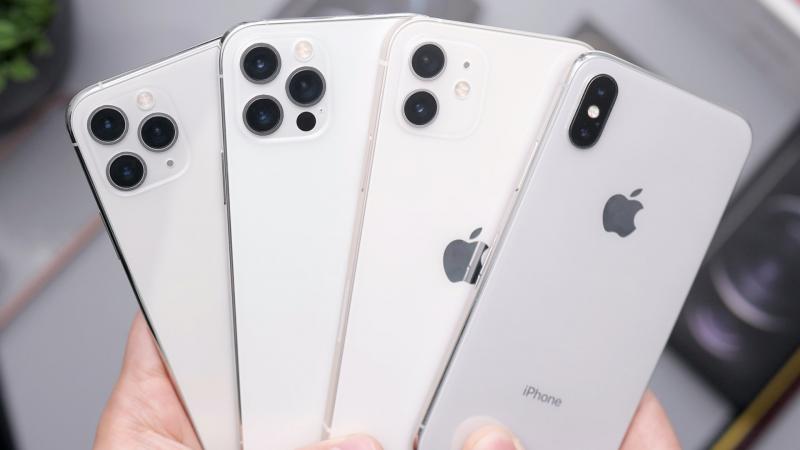 Apple сняла с продажи три модели iPhone