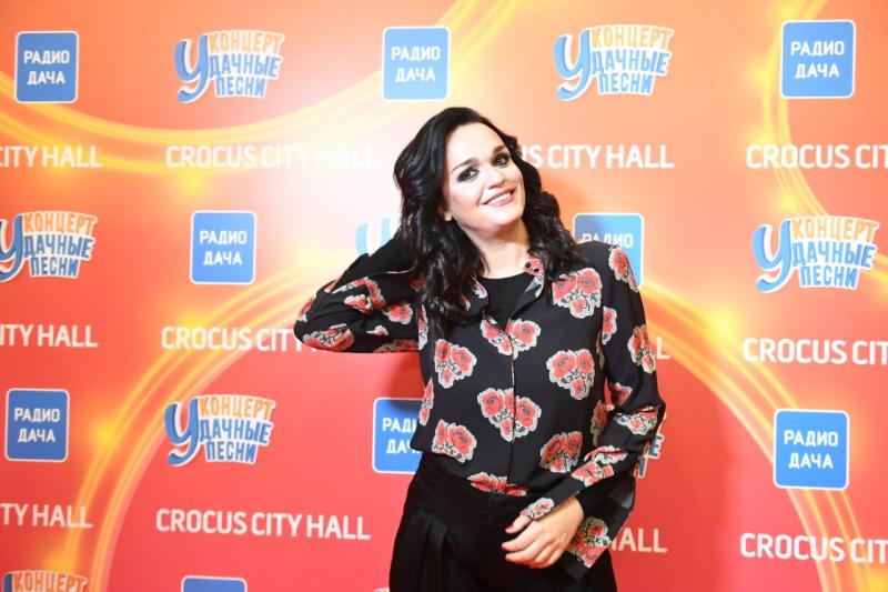 Певица Слава