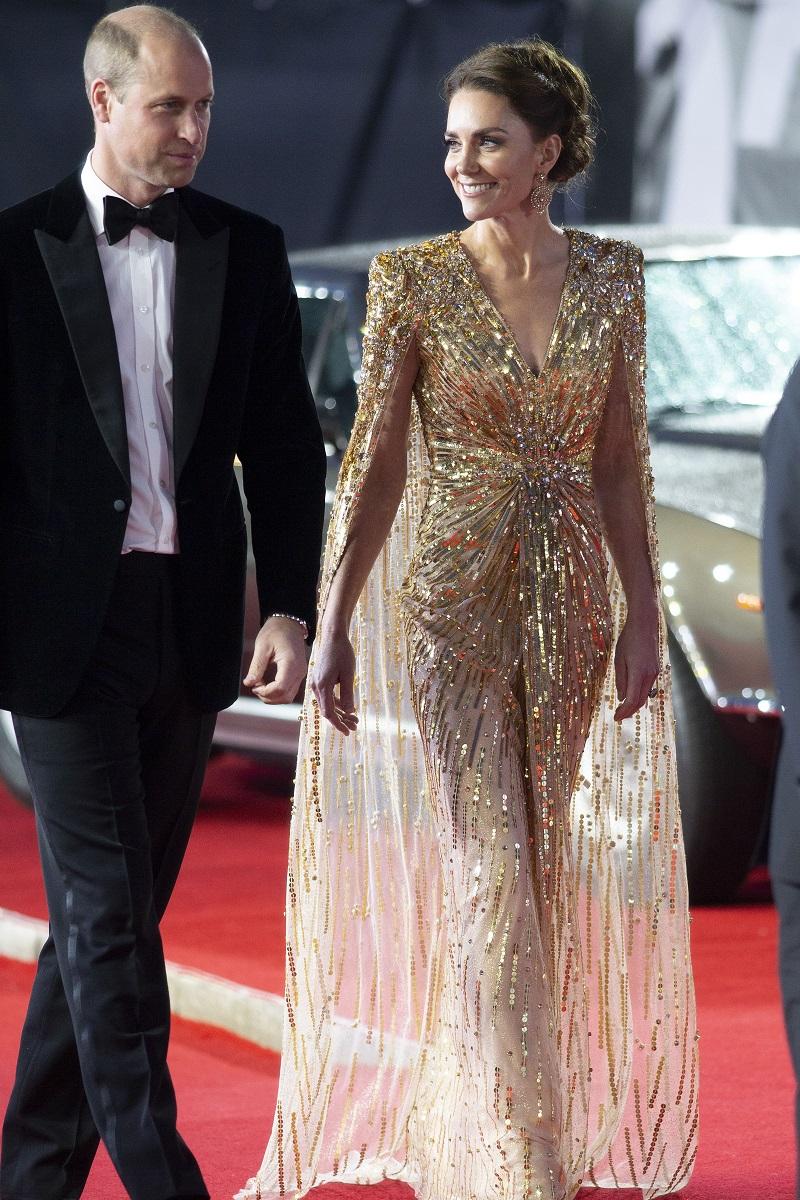 Кейт Миддлтон В Золотом Платье Фото 2022