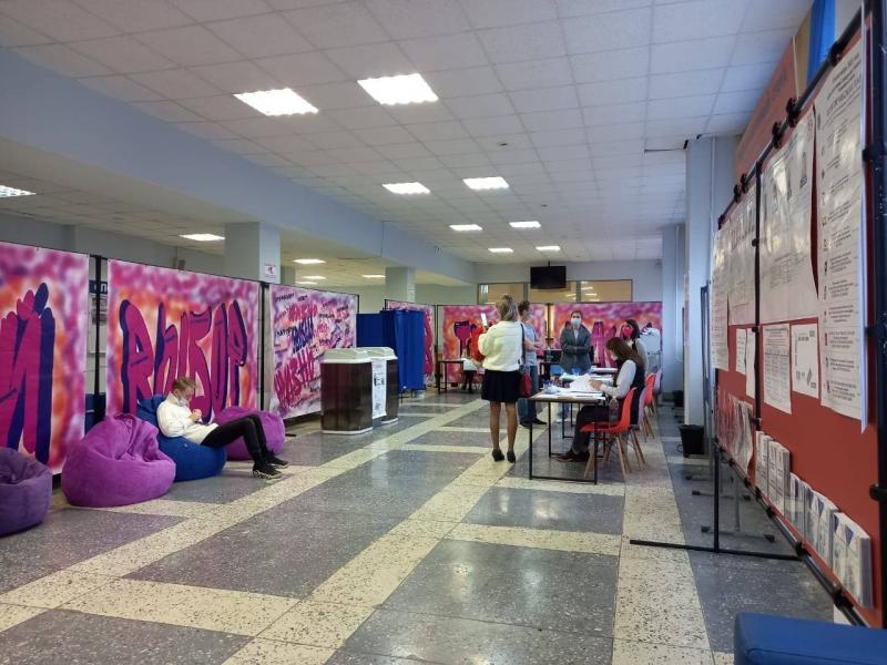 Один из избирательных участков Самары стал арт-объектом