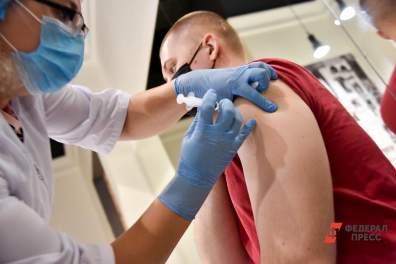 В Челябинске началась массовая вакцинация от гриппа