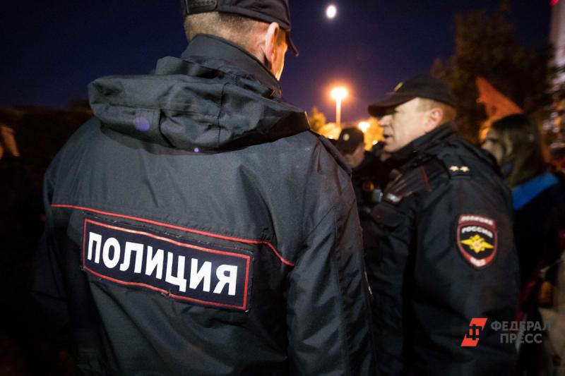 В Екатеринбурге задержали статусного сотрудника полиции