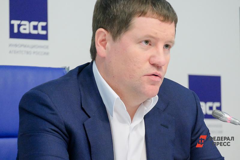 Вице-губернатор Сергей Бидонько голосовал в Верхнем Дубровоо