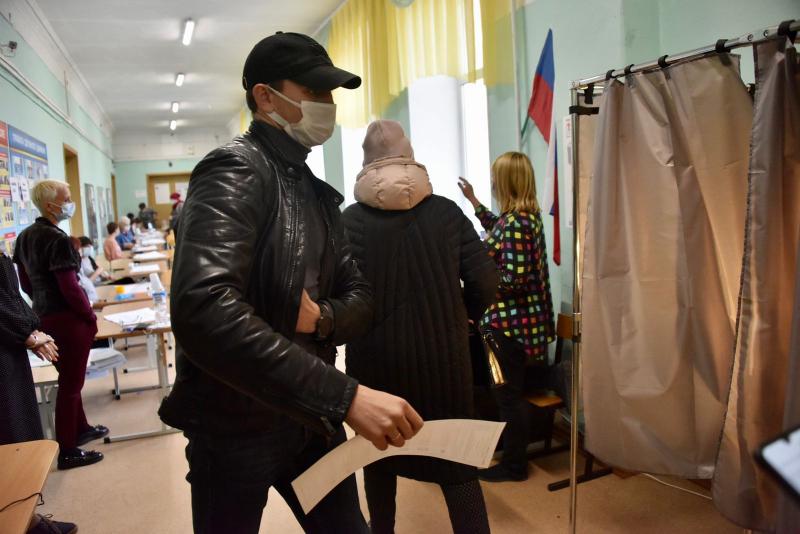 Почти каждый седьмой свердловский избиратель проголосовал на выборах