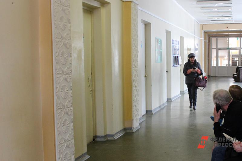 Кузбассовцы смогу посетить врачей госполиклиник и в выходные дни