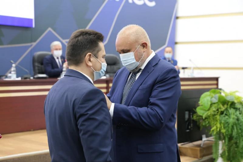 Вячеслава Петрова наградили медалью «300-летие образования Кузбасса»