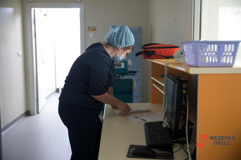 Две новосибирских больницы подготовят к приему ковидных пациентов