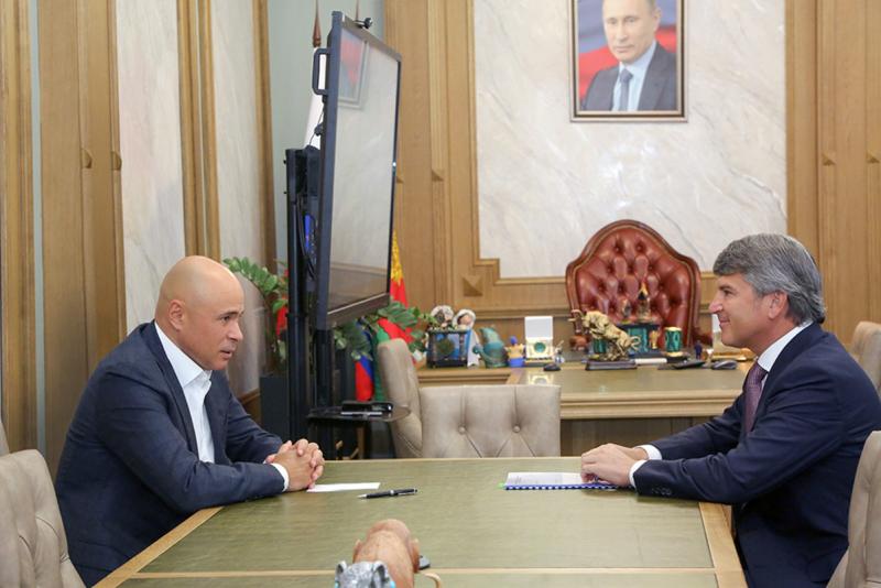 Губернатор обсудил с Маковским качественное энергоснабжение