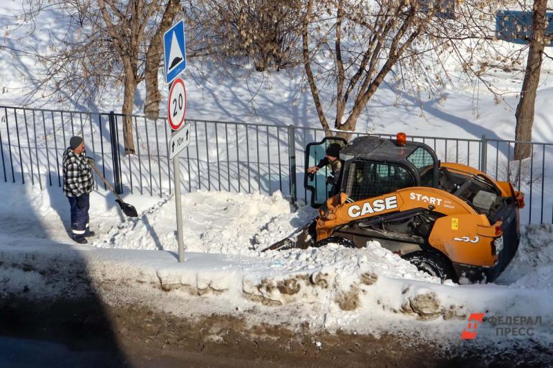 Власти Челябинска проверили подрядчиков, которые займутся уборкой снега