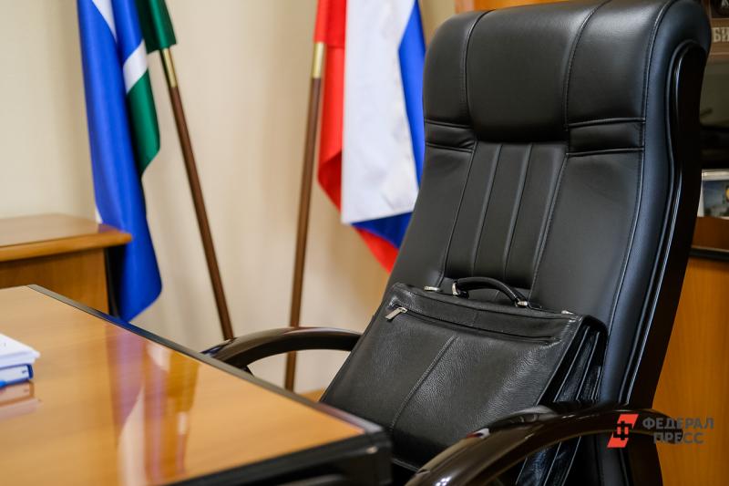 Кресло мэра муниципального образования Алапаевское пустует после ухода Константина Деева