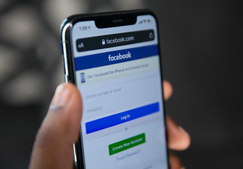 Facebook грозит штраф от 5 до 10 % годовой выручки в России