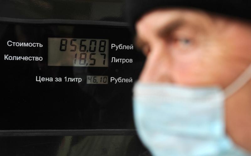 Рост цен на автомобильный бензин обнаружили в 70 центрах субъектов РФ