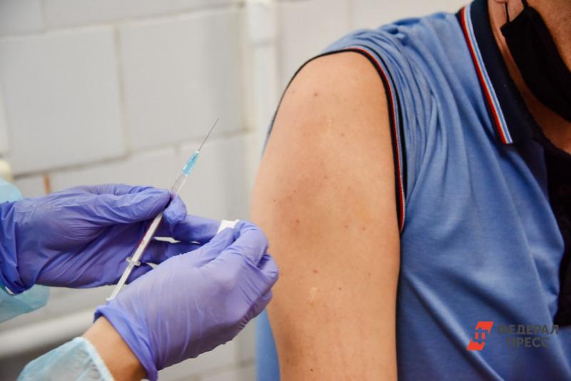 В регионе вакцинировали более 240 тысяч жителей