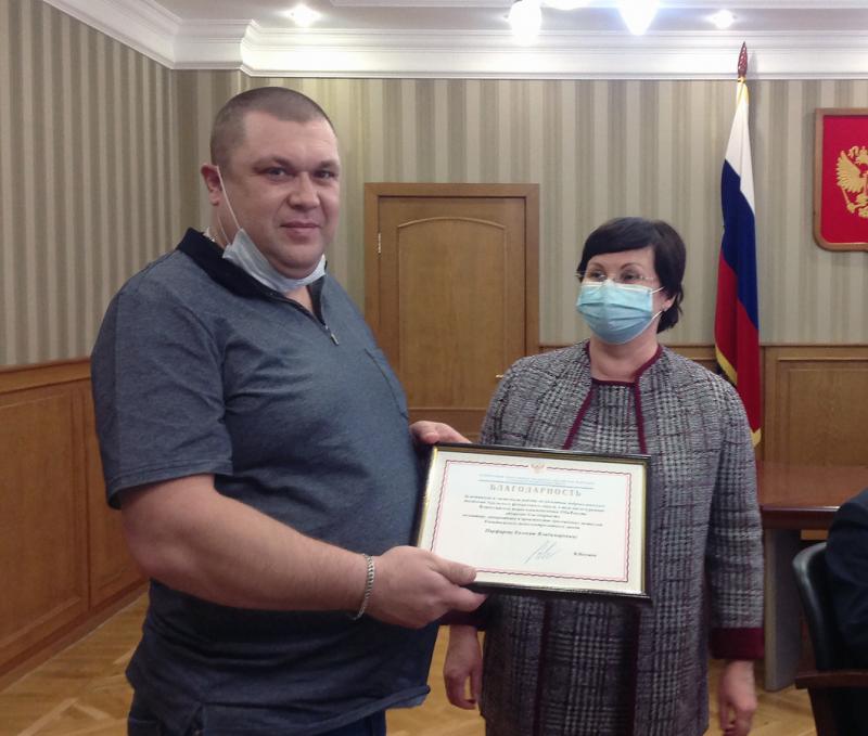Евгений Парфиров присоединился к волонтерскому движению в первую волну пандемии