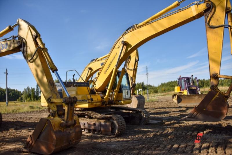 Застройщик копает котлован под фундамент нового аэровокзала в Новокузнецке