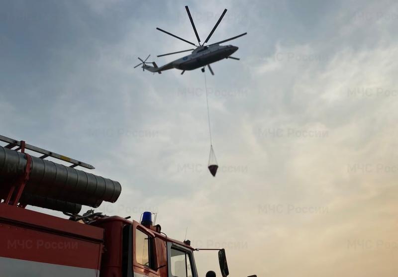 Пожарных к месту возгорания пришлось забрасывать авиацией МЧС и Росгвардии