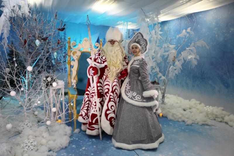 В связи с эпидемиологической обстановкой  Дед Мороз со Снегурочкой будут общаться с детьми дистанционно
